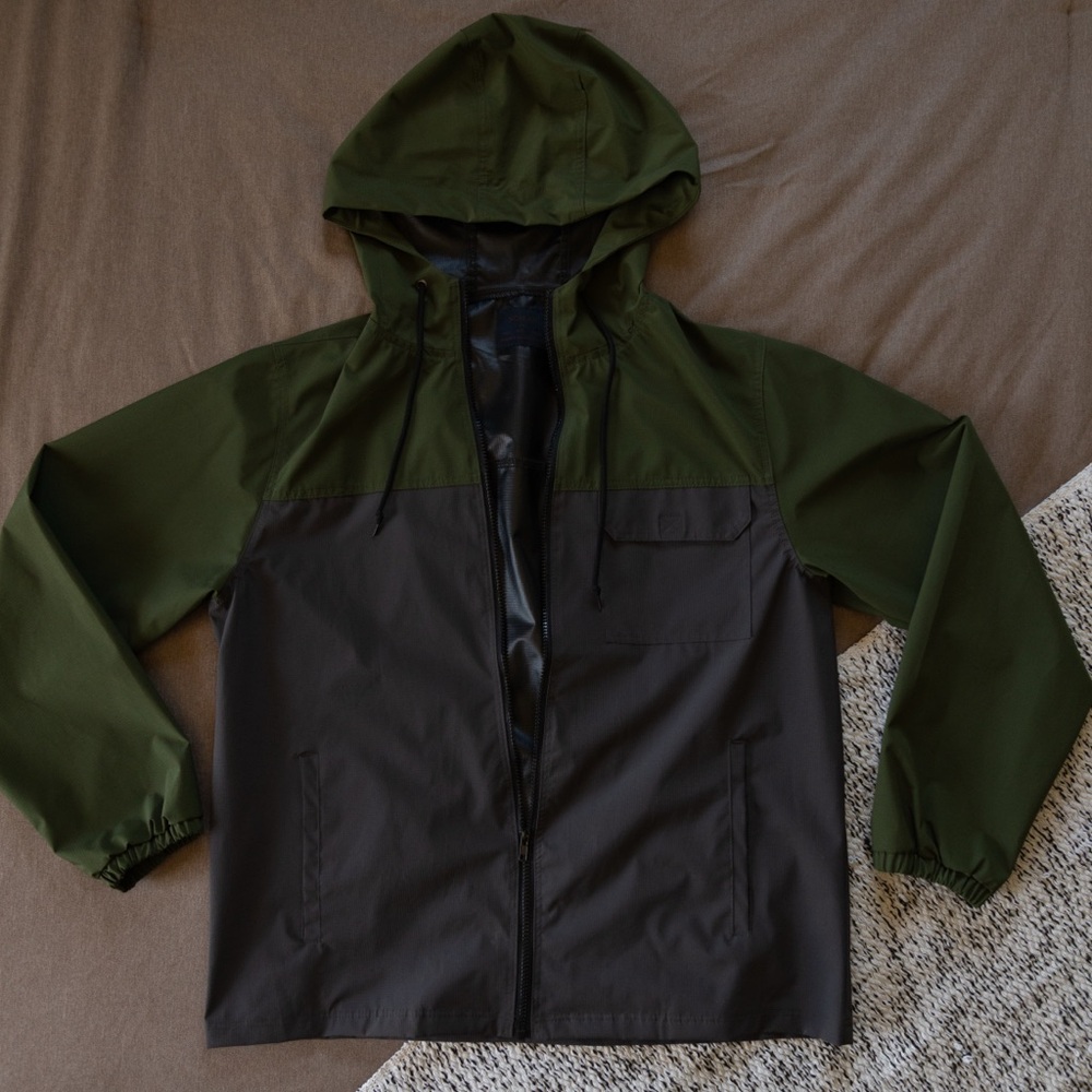 Nomad Forest Green & Gray Raincoat - Size L